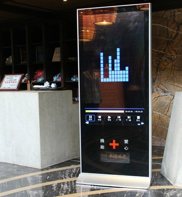广州本狮电子42寸立式广告机 夏季厂家直销，开启高清3D视觉盛宴
